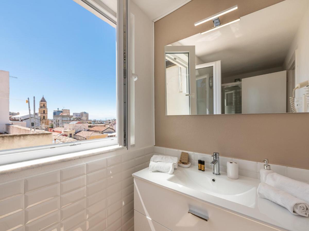 Апартаменти Casa Alla Marina Del Porto Di Кальярі Екстер'єр фото