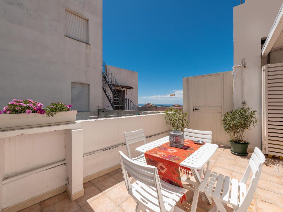 Апартаменти Casa Alla Marina Del Porto Di Кальярі Екстер'єр фото